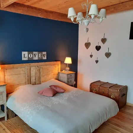 Les De La Cour Apartament