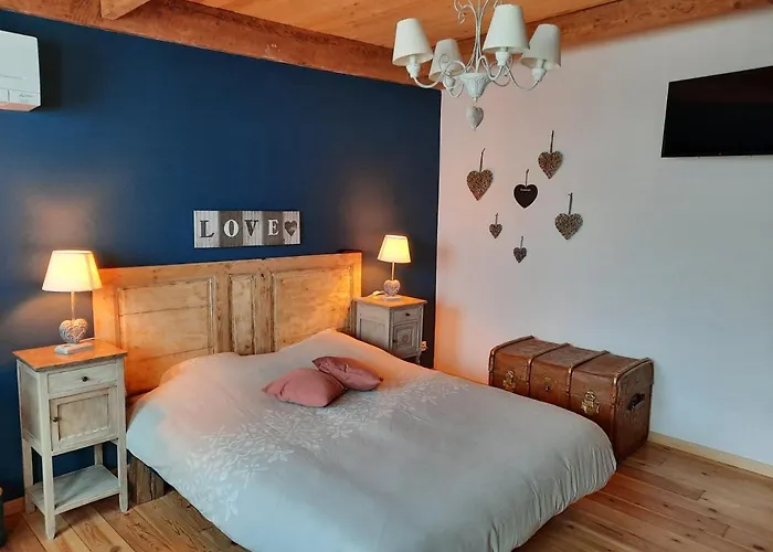 Les De La Cour Appartamento